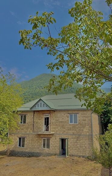 продажа недвижимости в азербайджане: Габала, 280 м², 6 комнат, Газ, Электричество, Водопровод
