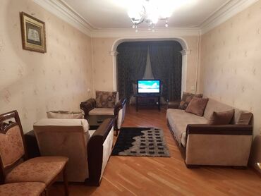 Uzunmüddətli kirayə mənzillər: Qaraev metrosunun yaxınlığında 5 mertebeli binanın 3-cu mərtəbəsində -da lalafo.az — 6 Uzunmüddətli kirayə mənzillər: Qaraev metrosunun yaxınlığında 5 mertebeli binanın 3-cu mərtəbəsində — 6