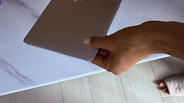 Ноутбуки Apple (MacBook): Для учебы, Б/у, Intel Core i5, ОЗУ, RAM: 8 ГБ — 4