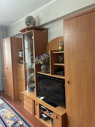 мебель стенка для зала: Стенка для зала, состояние хорошее Габариты ориентировочно по