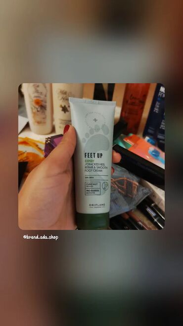 Ətriyyat: Xanimlar. metroya odenişsiz çatdirma var. çox alan az ödəyər. bayrama — 8