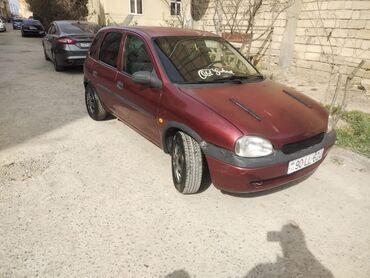 Opel Vita: 1.4 л | 1998 г. | 280000 км Седан