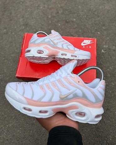 Patike: Tn Nike 
36-41
41-46
3700 din — 1