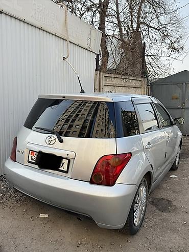 аудио касеты: Toyota Ist: 2003 г., Автомат, Бензин, Хэтчбэк — 2
