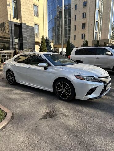 Toyota: Toyota Camry: 2018 г., 2.5 л, Автомат, Бензин, Седан