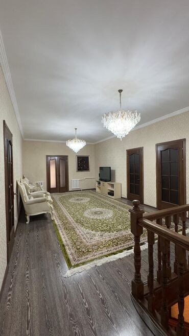 Долгосрочная аренда домов: 670 м², 8 комнат — 26