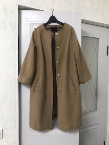 дешево кашемировое пальто: Бежевое кашимировое пальто 
состояние идеальное