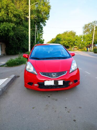 срочно продать машину: Honda Jazz: 2009 г., 1.3 л, Робот, Бензин, Хетчбек