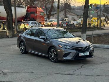 Toyota: Toyota Camry: 2018 г., 2.5 л, Автомат, Бензин, Седан