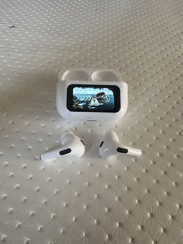простой телефоны: AirPods Pro Сенсорный экран : рабочий можно переключать музыку