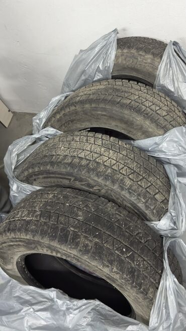 зимняя резина р17: Комплект зимних шин 225/65 R17 - Количество: 4 штуки - Тип: зимние