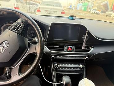 gra: Hyundai Grandeur: 2018 г., 3 л, Автомат, Газ, Седан — 4