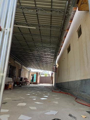 Продажа коттеджей и домов: 🏡 Продаётся дом с магазином в Бишкеке 📍 Район: Кызыл-Аскер 🛏 4 — 1