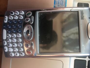 palm angels: Palm treo 650 yaxshi veziyyetde ekranda plenka ustunde teze