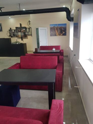 Restoran, kafelər: Yasamalda,obyekt kafe moyka iki obyekt icarəyə verilir.Su işıq — 10