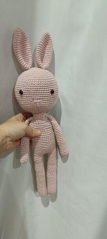 Oyuncaqlar: Toxunma dovşan oyuncağı - Rəng: pastel çəhrayı - Material: qalın