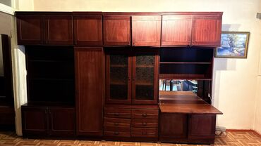 Другой транспорт: Продаю стенку состоящий из 5 предметов в зал, производство Румыния