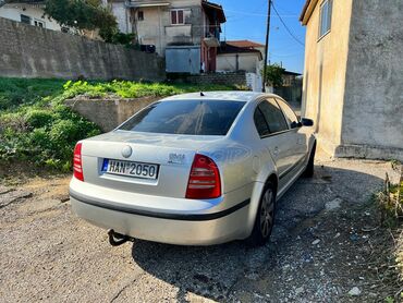 Skoda Superb: 1.8 l | 2002 year | 330000 km. Limousine