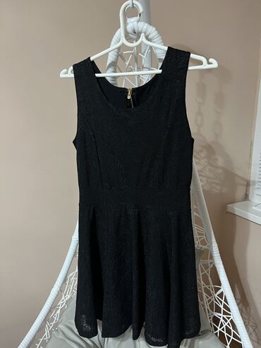 prugasta haljina: S (EU 36), bоја - Crna, Drugi stil, Na bretele
