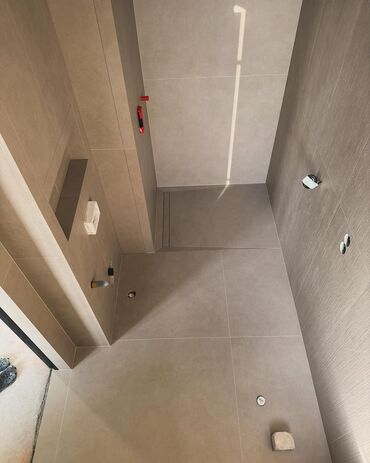 Укладка плитки: Подготовка стен для укладки, Подготовка стен для грунтовки, Резка плитки | Керамическая плитка, Керамогранитая плитка, Мозаичная плитка | Вертикальная укладка, Диагональная укладка, Горизонтальная укладка Больше 6 лет опыта — 18