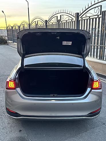 Lexus: Lexus ES: 2019 г., 2.5 л, Вариатор, Гибрид, Седан — 8