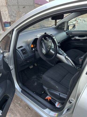 Toyota: Toyota Auris: 2007 г., 1.6 л, Автомат, Бензин, Хэтчбэк — 7