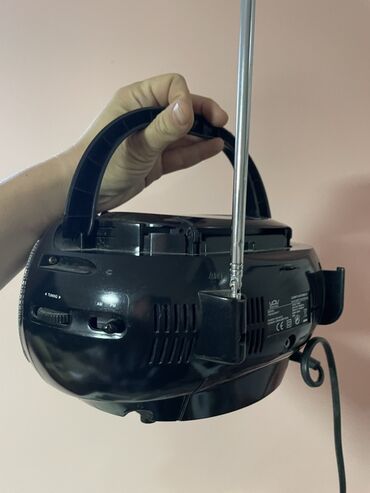 Zvučnici i stereo sistemi: Radio radi antena ne moze skroz da se izvuce ali odlicno radi radio — 7