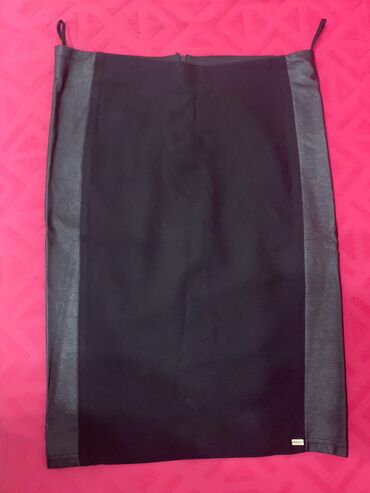 suknje sa resama: L (EU 40), Mini, bоја - Crna