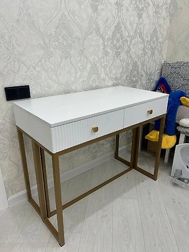 Другая мебель: Столы трансформеры 
Классика, консоль, лофт, ЛДСП — 10