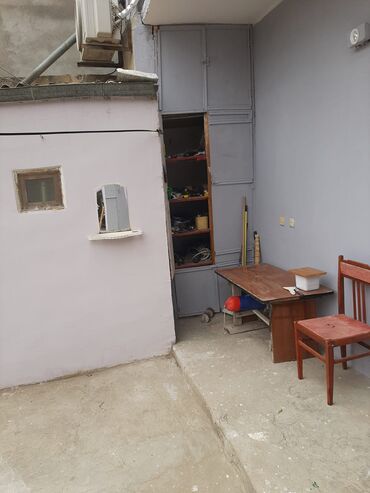 Həyət evləri və villaların satışı: 250kv 2 mertebe yuxarda 4 otaq asagida 4 otaq evin uzunluğu -da lalafo.az — 4 Həyət evləri və villaların satışı: 250kv 2 mertebe yuxarda 4 otaq asagida 4 otaq evin uzunluğu — 4