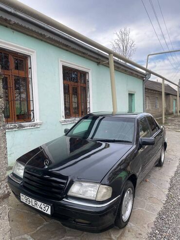 turbo az mercedes b 160: Mercedes-Benz 200: 2 l | 1995 il Sedan