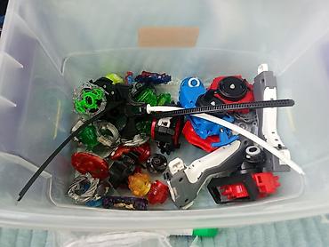 Игрушки: Продаю Блэйблэйды 8штук вместе с коробкой цена:1500сом срочно нужны — 3