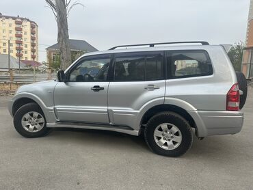 Mitsubishi: Mitsubishi Pajero: 3 l | 2004 il 286000 km Ofrouder/SUV — 4