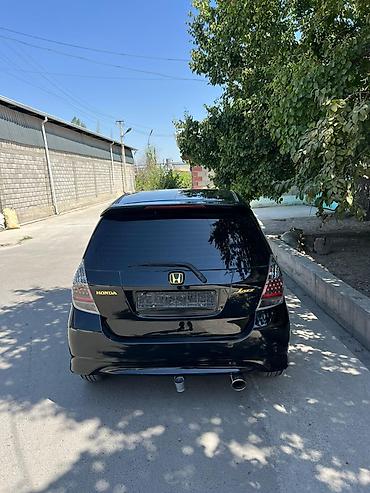 Honda Jazz: 2004 г., 1.5 л, Кол менен иштөөчү, Бензин, Хетчбек — 1
