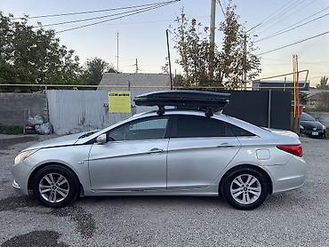 byd e2 2024: Hyundai Sonata: 2010 г., 2 л, Автомат, Газ, Седан — 9