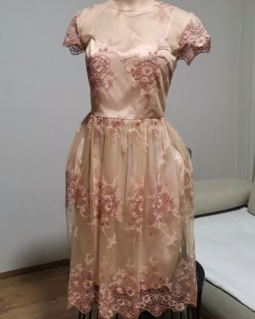 elegantna haljina i patike: M (EU 38), bоја - Bež, Večernji, maturski, Kratkih rukava