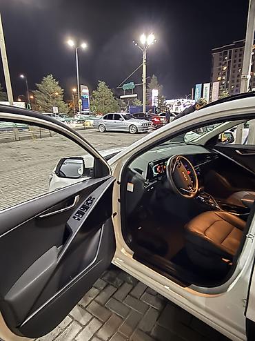 Kia: Kia Niro: 2022 г., 1.6 л, Автомат, Гибрид, Хэтчбэк — 6