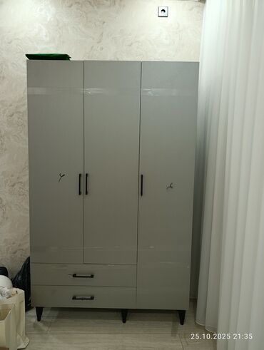 купить недорогой диван: Açılan, 3 qapılı Düz dolab, Qarderob, paltar dolabı lalafo.az -da купить недорогой диван: Açılan, 3 qapılı Düz dolab, Qarderob, paltar dolabı