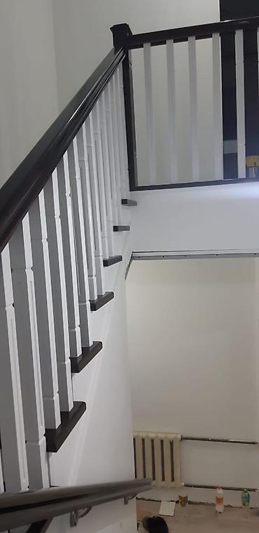 Деревянные лестницы: Деревянная лестница Для дома, Вид дерева: Орех, Форма лестницы: Много-маршевая, Стиль: Классический — 18