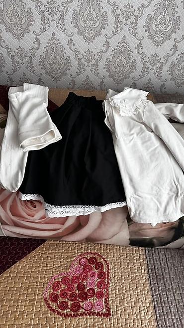 Школьная форма, цвет - Белый, Б/у at lalafo.kg Школьная форма, цвет - Белый, Б/у