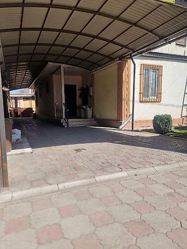 Продажа коттеджей и домов: Продаём дом 2 этажа. 2,8 сотки по документам,факт 3,5 сотки. 190м² — 11