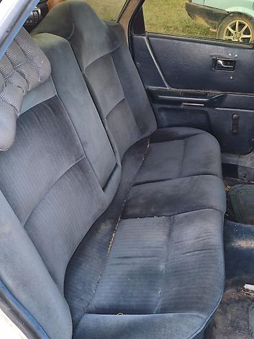 кватро кваттро: Audi 80: 1989 г., 2.3 л, Механика, Бензин, Седан — 7