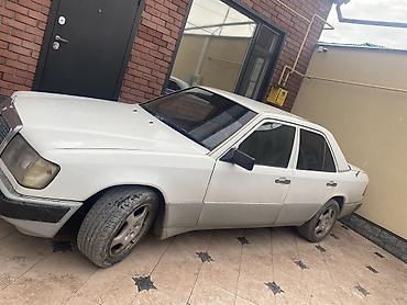 mersedes e class: Mercedes-Benz W124: 1991 г., 2 л, Механика, Бензин, Седан — 5