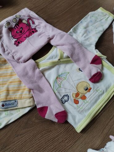 Paketi dečije odeće: Paket: Pantalone, Majice, Unisex — 9