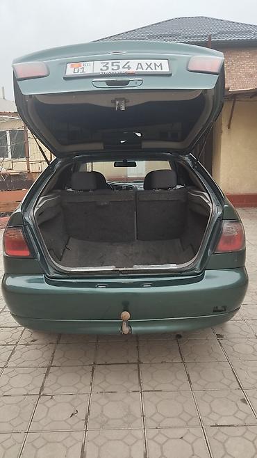 Nissan: Nissan Primera: 2001 г., 1.8 л, Механика, Бензин, Хэтчбэк — 2