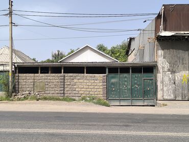 продаю дом на иссыккуле: Сдаю дом по 1 линии