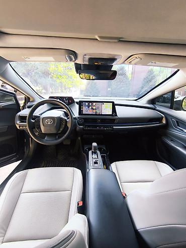 Продажа авто: Toyota Prius: 2023 г., Вариатор, Гибрид, Лифтбек — 5