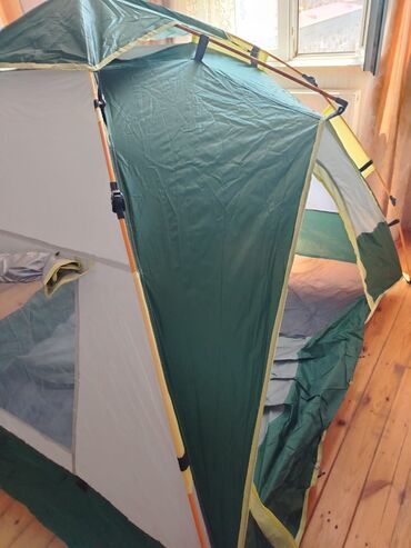 Çadırlar: Yaşıl və boz rənglərdə olan bu çadır avtomatik açılan mexanizmə — 5