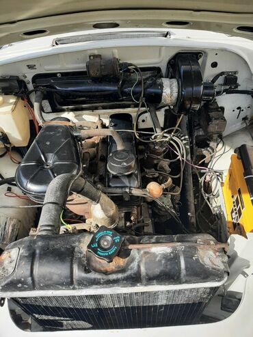 QAZ: QAZ 21 Volga: 2.4 l | 1960 il 5000 km Sedan — 4