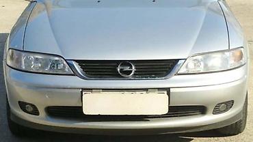 nodi auto: PREDNJI BRANIK ZA OPEL VECTRA B OD 1995. DO 2002. GOD. | Polovni — 2
